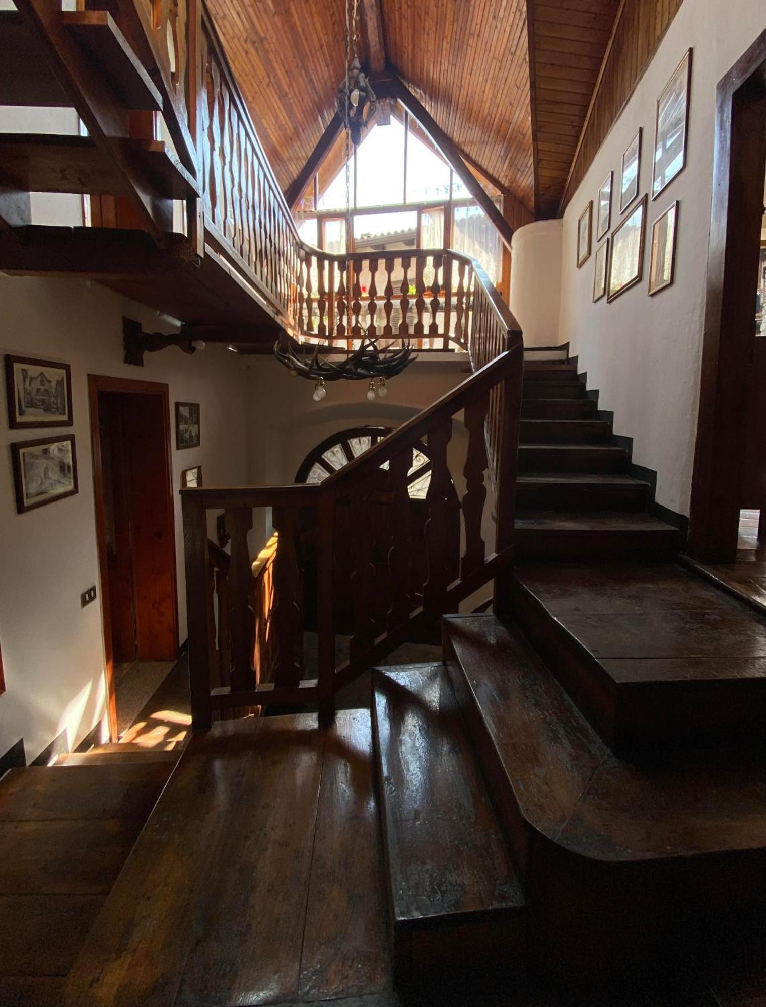Casa Nel Centro Storico Di Borno Villa Exterior photo
